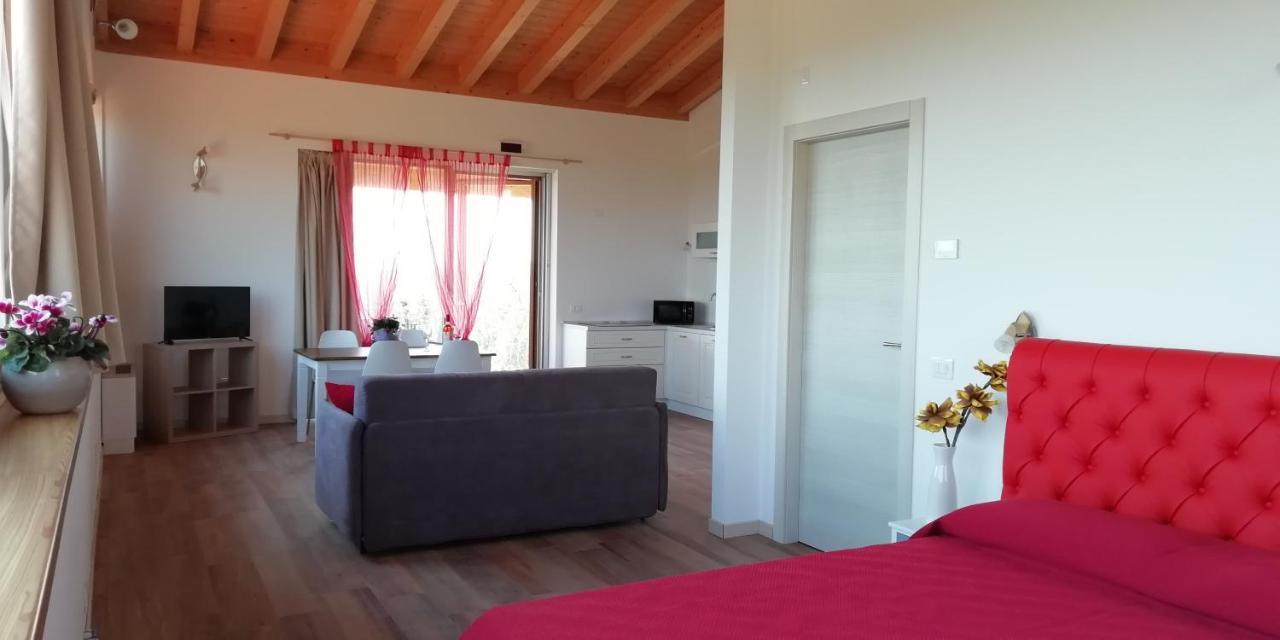 Agriturismo Fioralba Польпенацце-дель-Гарда Екстер'єр фото